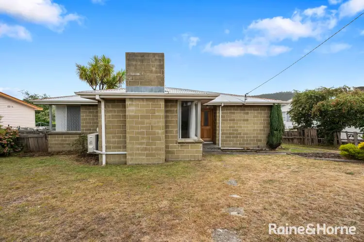 25 Darri Street