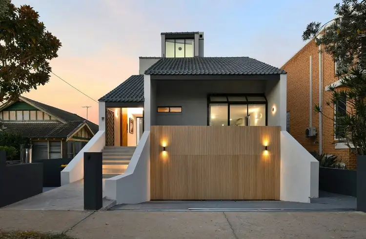 10 Torrington Road