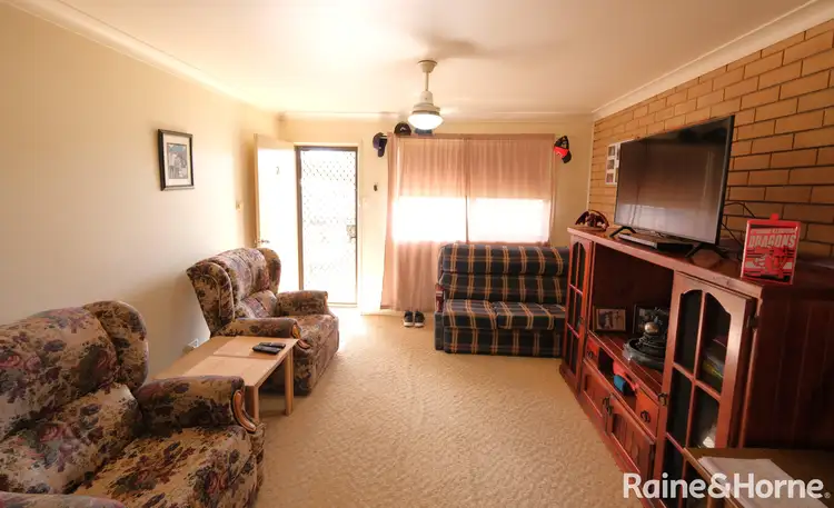Third view of Homely unit listing, 2/37 Oswald Street, Inverell NSW 2360