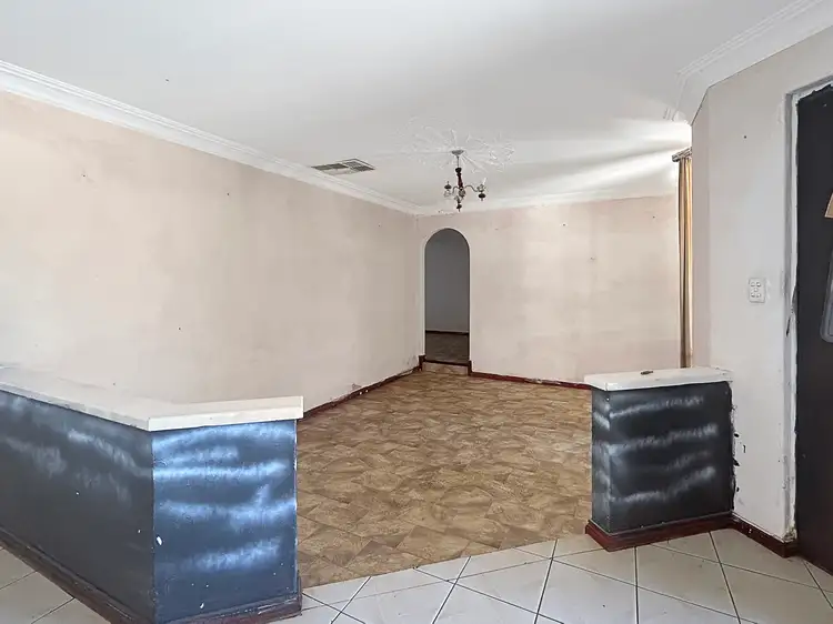 Second view of Homely house listing, 5 Baldwin Place, Rangeway WA 6530