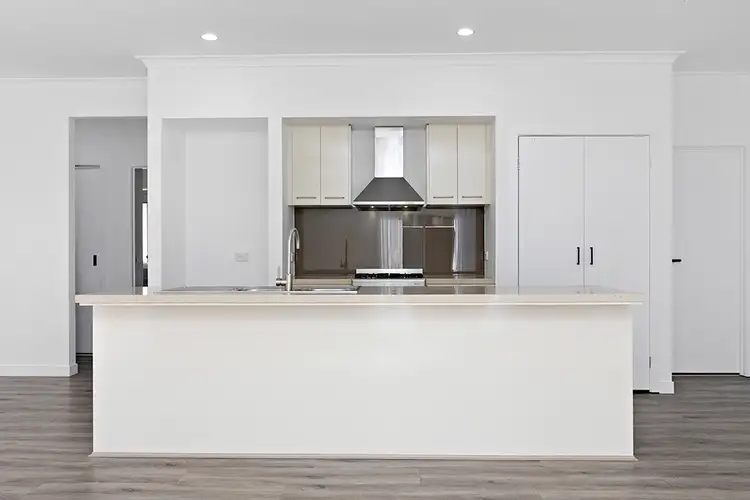 Second view of Homely house listing, 7 Sunningdale Drive, Hillside VIC 3037