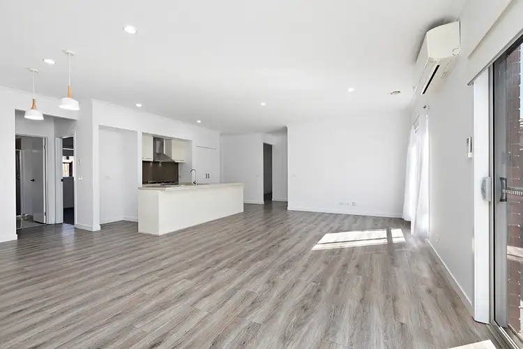 Fourth view of Homely house listing, 7 Sunningdale Drive, Hillside VIC 3037