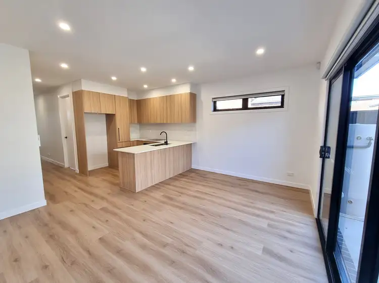 Fifth view of Homely townhouse listing, 2/39 Charles Street, St Albans VIC 3021
