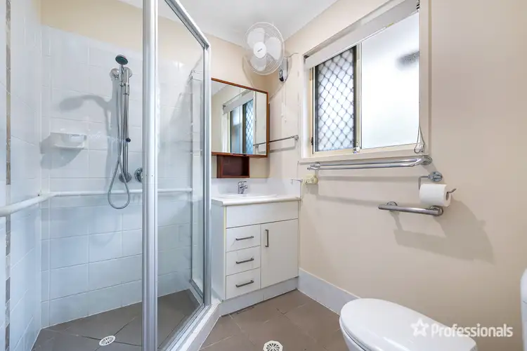 Fifth view of Homely house listing, 2 Thistledome Street, Morayfield QLD 4506