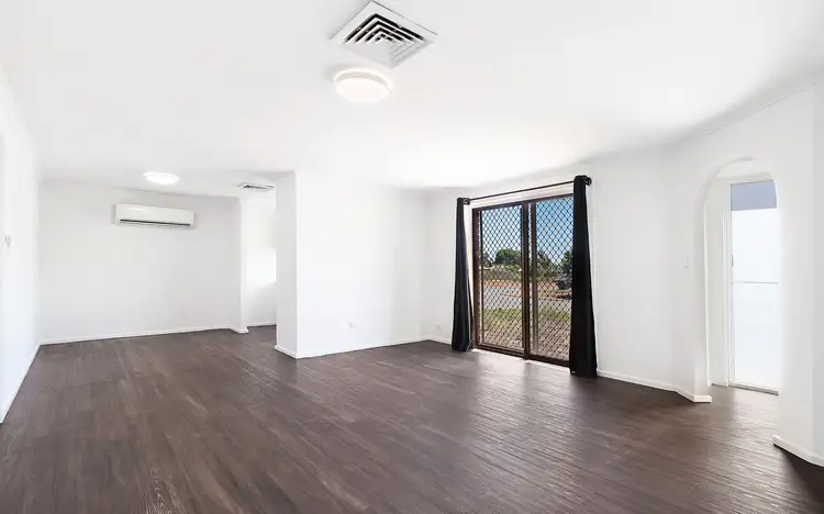 17 Bond Place