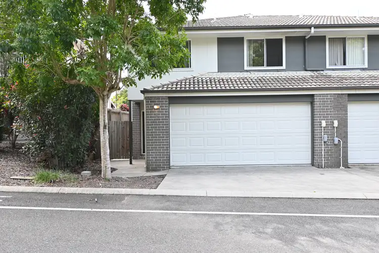 30 Allingham St