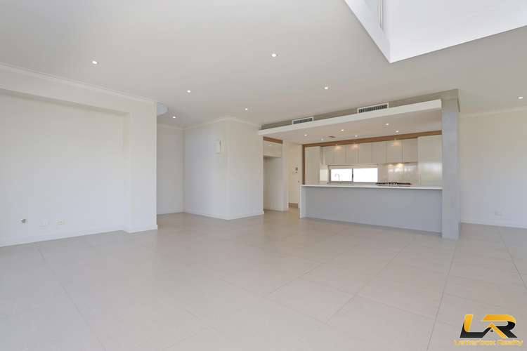 Fifth view of Homely house listing, 22 Lucretia Circle, North Coogee WA 6163