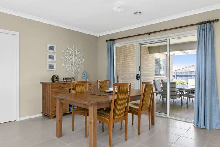 Fifth view of Homely house listing, 2 Harrison Court, Tyabb VIC 3913