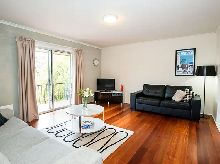 77 Dover Road