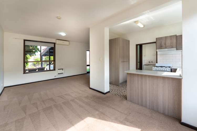 Second view of Homely unit listing, 2/9 Warrigal Rd, Hughesdale VIC 3166