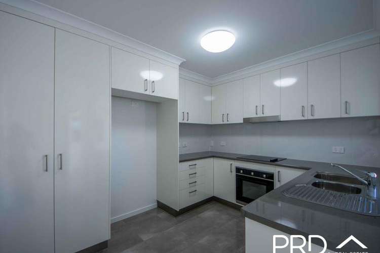 Sixth view of Homely unit listing, 8/36 Takalvan Street, Svensson Heights QLD 4670