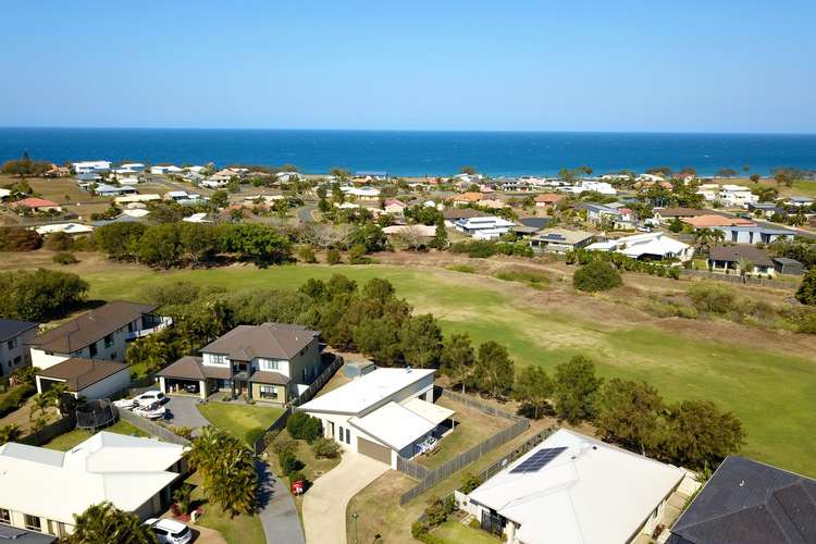 8 Brandon Court, Coral Cove QLD 4670