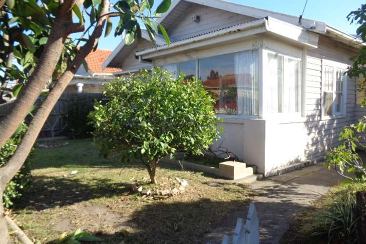 Main view of Homely house listing, 32 BELL Street, Strathmore VIC 3041