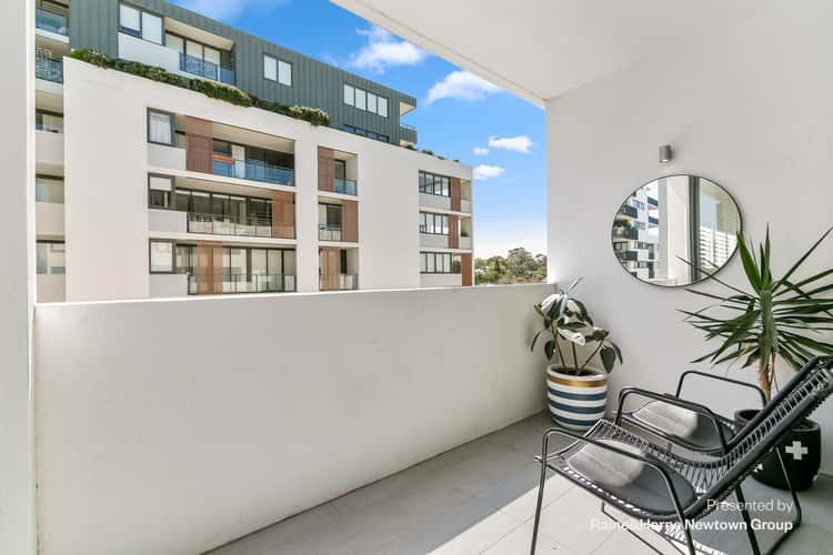 Third view of Homely apartment listing, 401/2 Pearl St, Erskineville NSW 2043