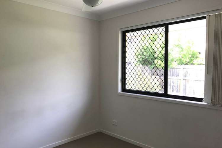 Third view of Homely house listing, 1/130 Rockfield Road, Doolandella QLD 4077