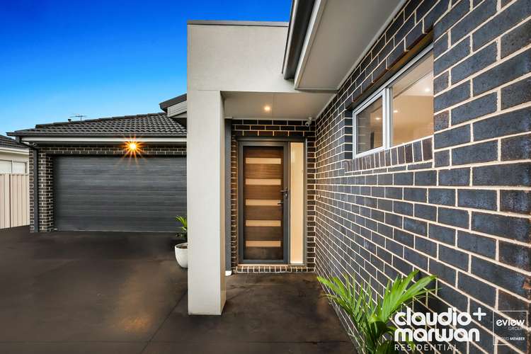 Main view of Homely villa listing, 2/15 Hyde Street, Hadfield VIC 3046