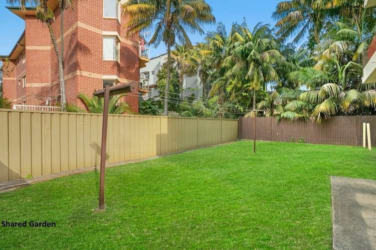 Fifth view of Homely apartment listing, 2/44 Park Parade, Bondi NSW 2026