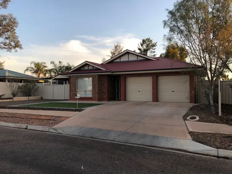 12 Correa Crescent