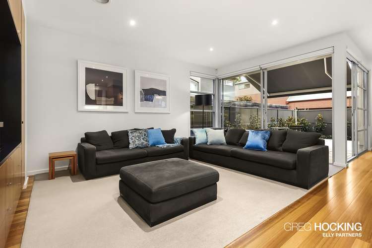 Fifth view of Homely house listing, 8 Oberon Way, Newport VIC 3015