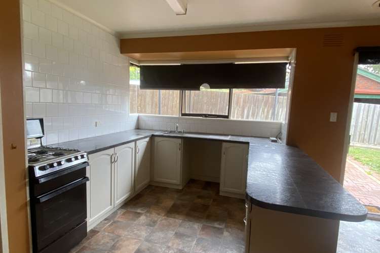 Second view of Homely house listing, 5 Latrobe Court, Sunbury VIC 3429