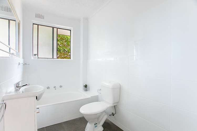 Third view of Homely unit listing, 10/88 Wyadra Ave, Freshwater NSW 2096