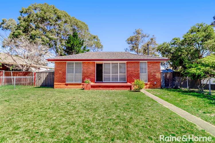 Main view of Homely house listing, 32 Bougainville Road, Lethbridge Park NSW 2770