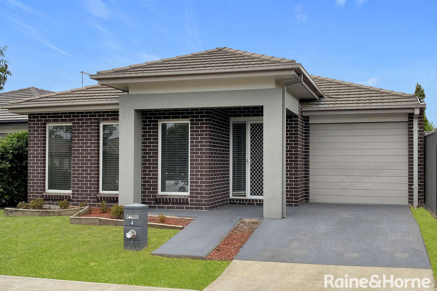 Main view of Homely house listing, 4 Finsbury Circuit, Ropes Crossing NSW 2760