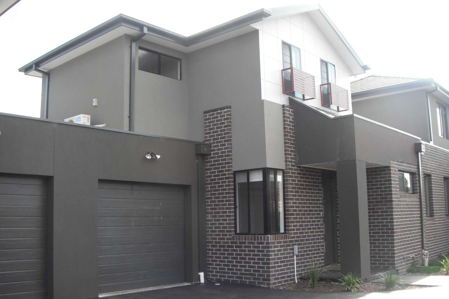 Main view of Homely townhouse listing, 2/2 Watt St, Oak Park VIC 3046