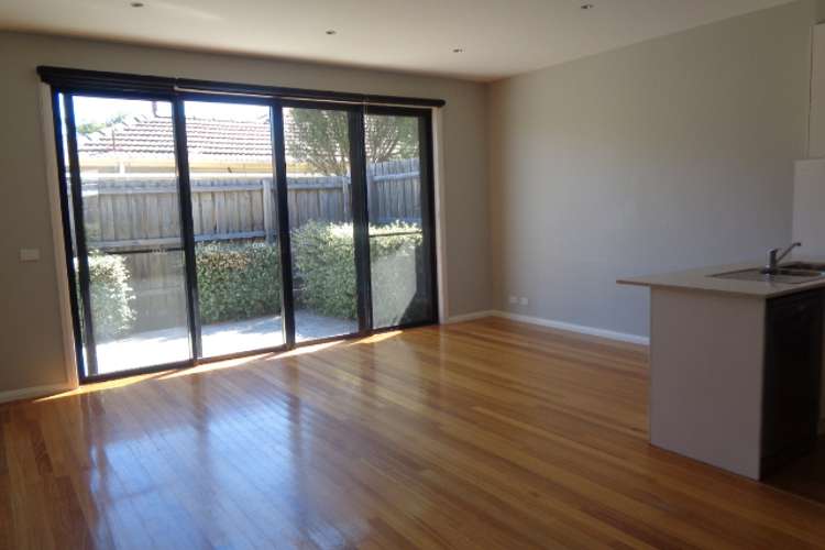 Second view of Homely townhouse listing, 2/2 Watt St, Oak Park VIC 3046