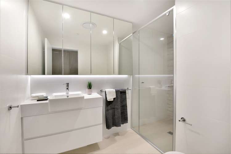 Third view of Homely apartment listing, 2022/123 Cavendish Road, Coorparoo QLD 4151
