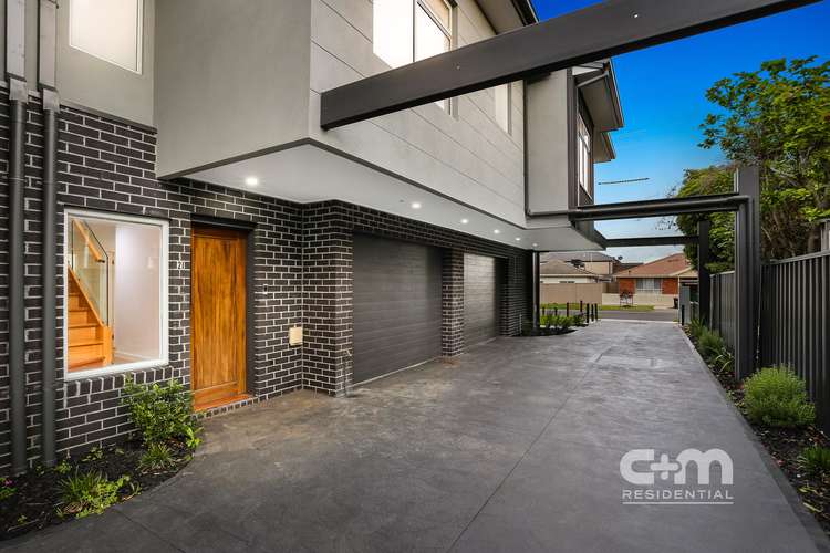 Main view of Homely townhouse listing, 2/4 Glenroy Road, Glenroy VIC 3046