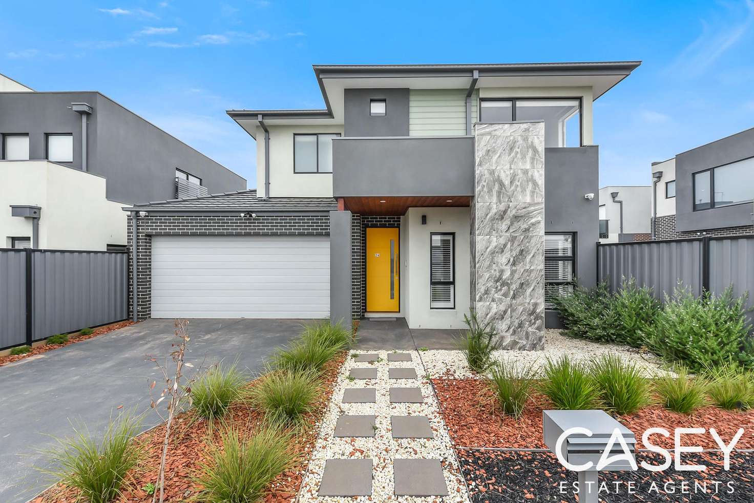 Main view of Homely townhouse listing, 24 Bronson Circuit, Cranbourne North VIC 3977