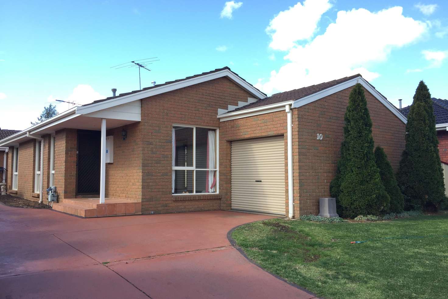 Main view of Homely house listing, 1/10 Delatite Court, Werribee VIC 3030