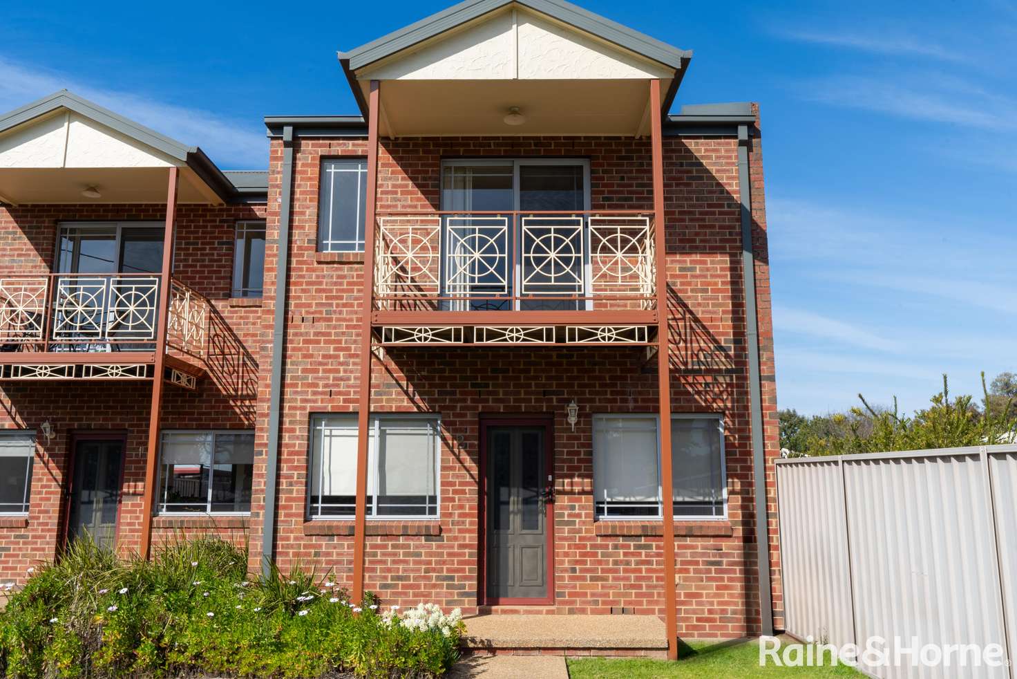 Main view of Homely townhouse listing, 2/50 Travers Street, Wagga Wagga NSW 2650