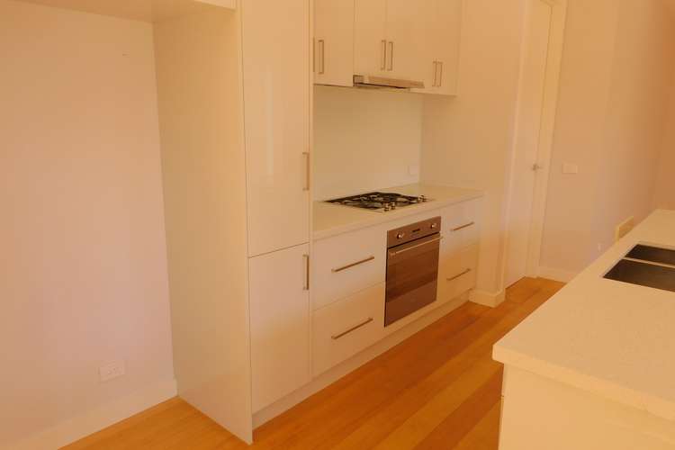 Fifth view of Homely apartment listing, 2/19 Eastgate Street, Pascoe Vale VIC 3044