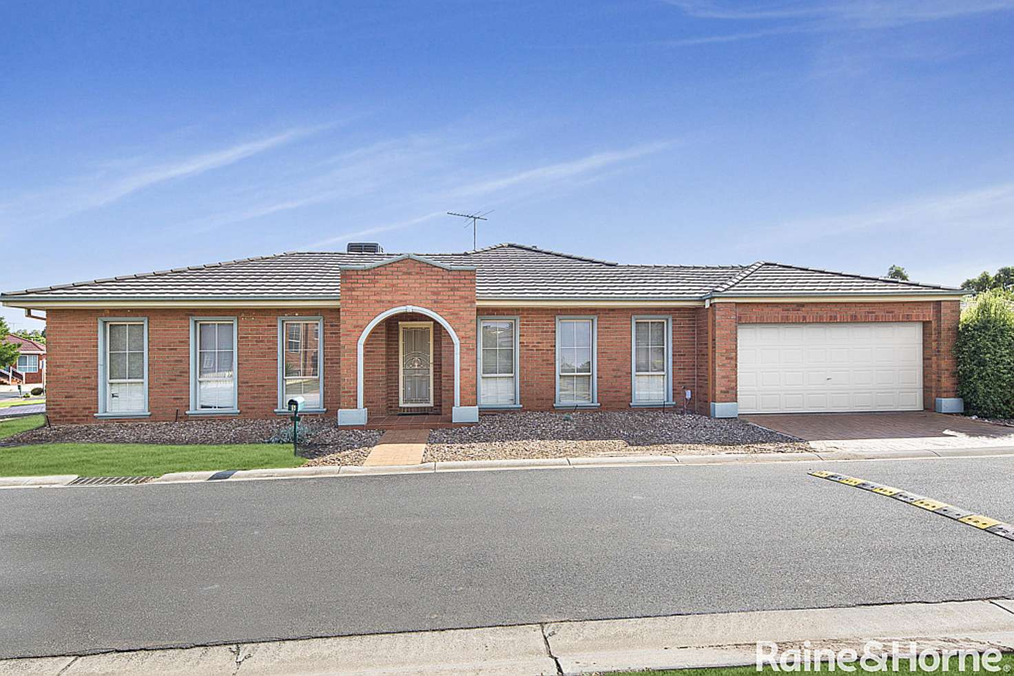 Main view of Homely house listing, 5 Wattletree Drive, Taylors Hill VIC 3037