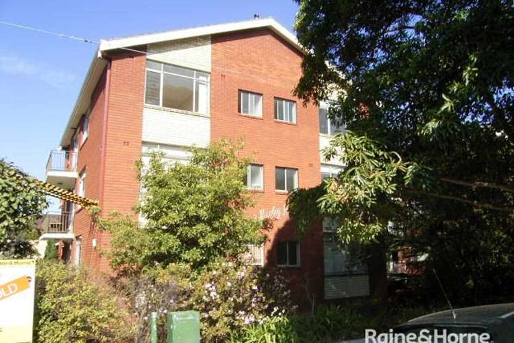 Third view of Homely apartment listing, 3/33 Shirley Road, Wollstonecraft NSW 2065