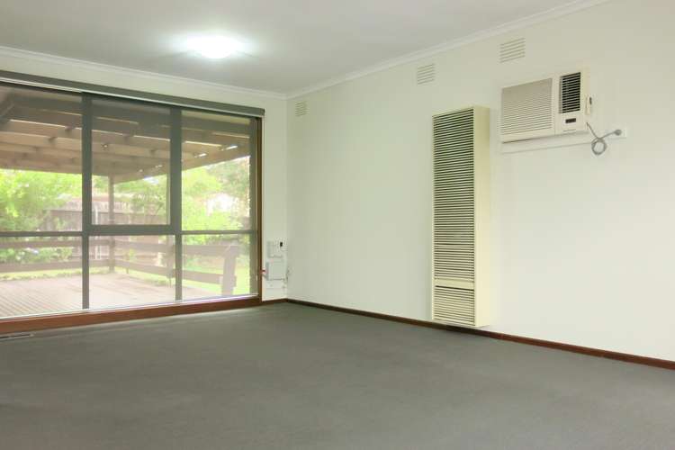 Third view of Homely house listing, 6 Hardy Close, Gladstone Park VIC 3043