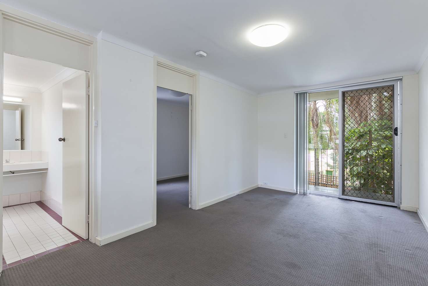 Main view of Homely unit listing, 6/11-13 Central Ave, Maylands WA 6051