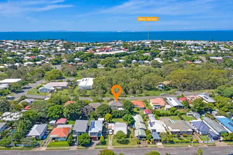 19 Wood Street, Manly QLD 4179