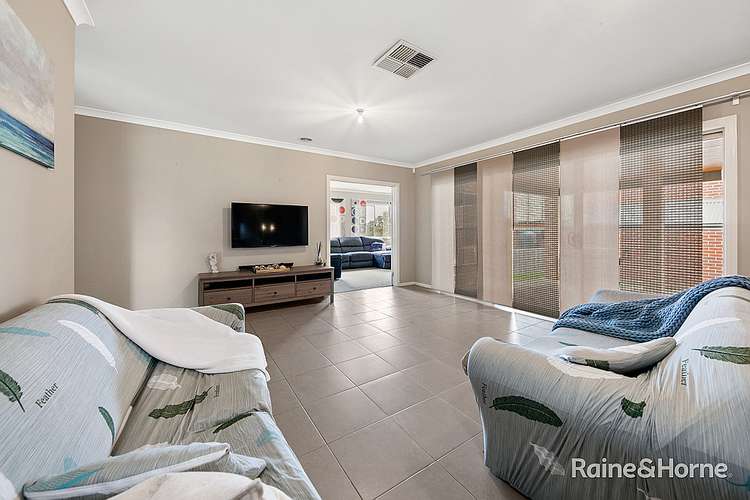 Sixth view of Homely house listing, 2 Longmire Court, Sunbury VIC 3429