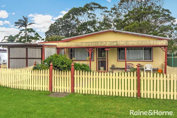 68 Greens Road, Greenwell Point NSW 2540