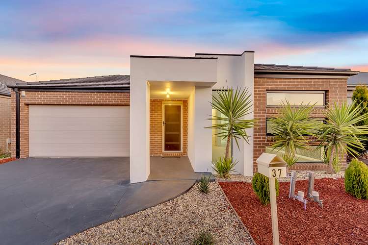 Second view of Homely house listing, 37 Peppertree Parade, Craigieburn VIC 3064