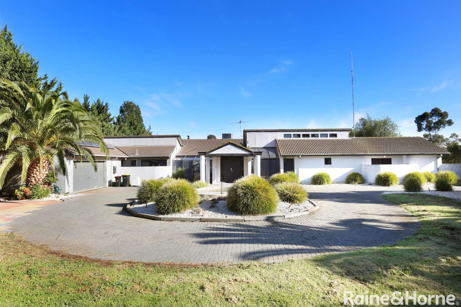 Main view of Homely house listing, 10 Campbell Court, Brookfield VIC 3338