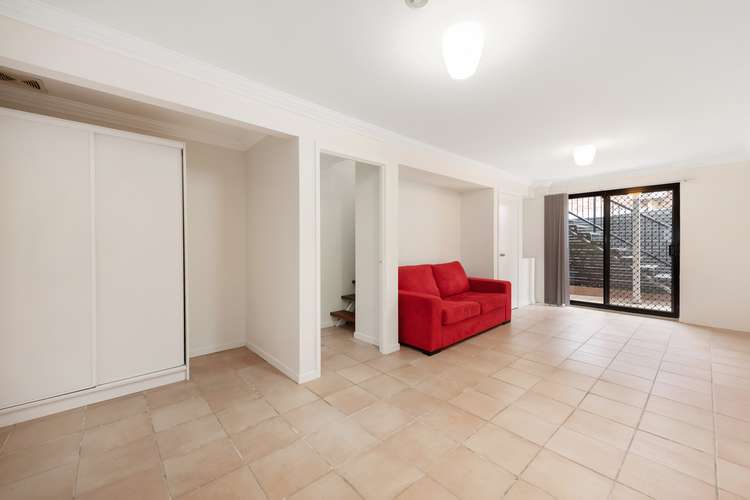 Fifth view of Homely apartment listing, 2/39 Salisbury Street, Indooroopilly QLD 4068