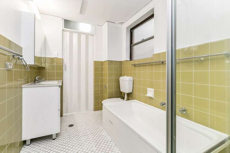 Fourth view of Homely apartment listing, 2/4 Lamont Street, Wollstonecraft NSW 2065