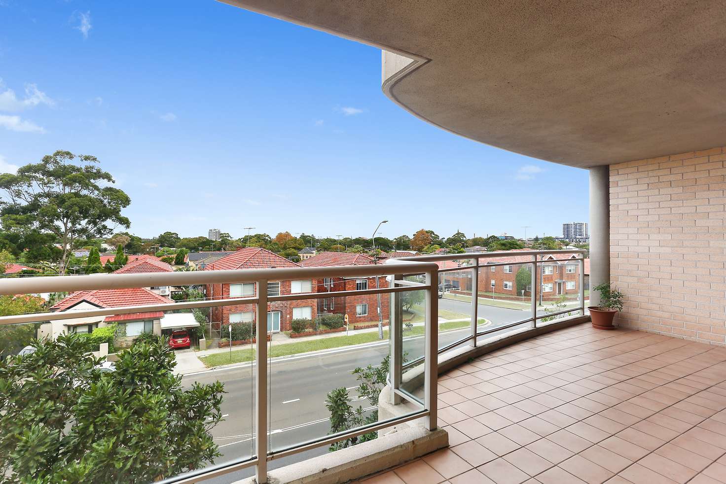 Main view of Homely unit listing, 406/98-102 Maroubra Road, Maroubra NSW 2035