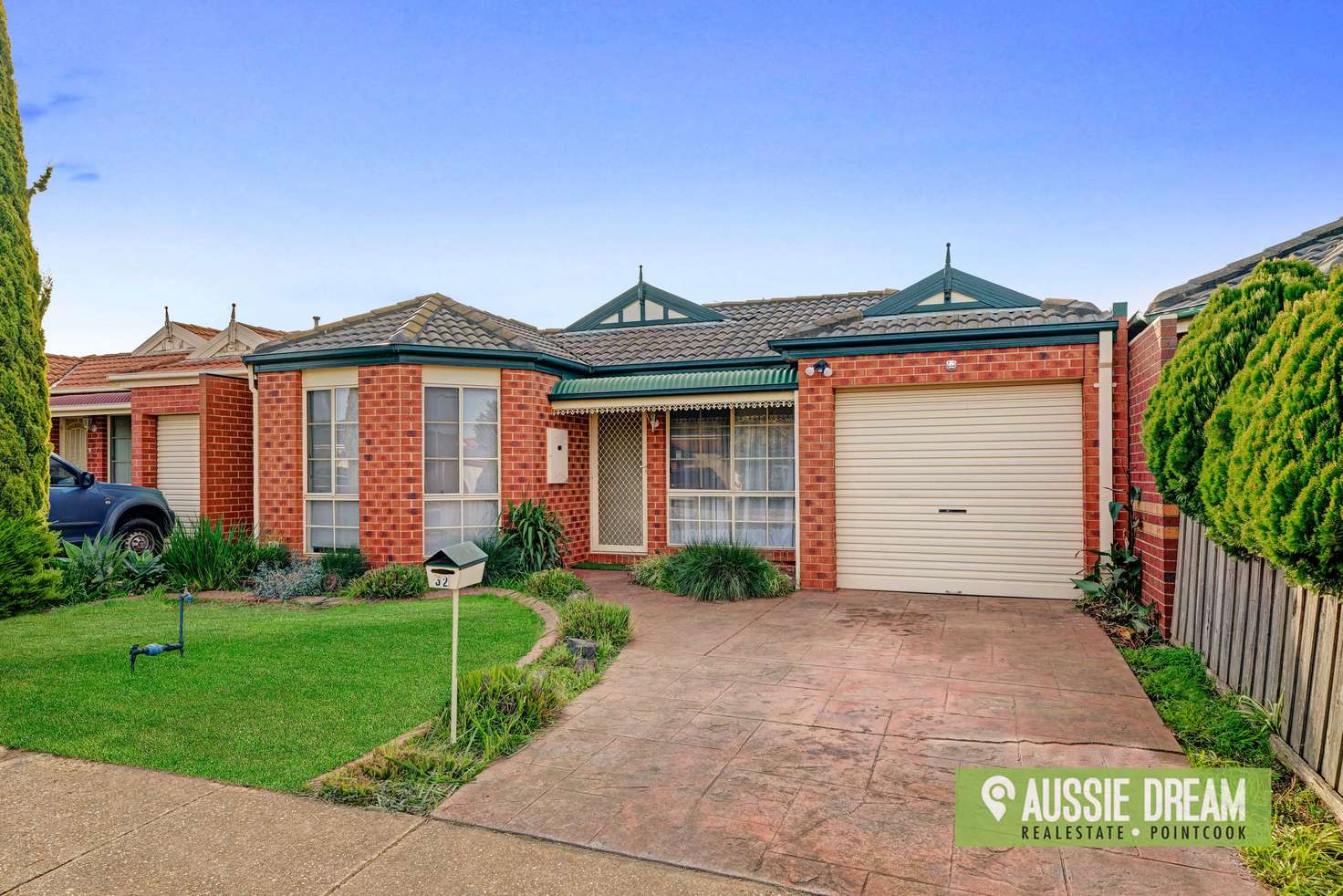 Main view of Homely house listing, 32 Vine Court, Hillside VIC 3037
