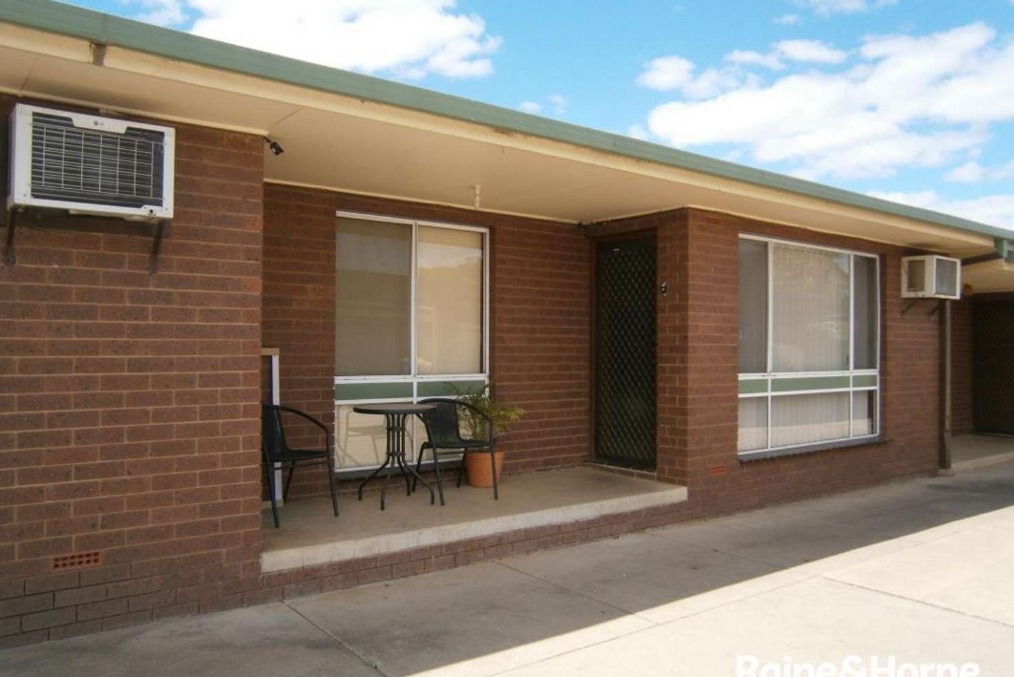 Main view of Homely unit listing, 2/18 Bulolo Street, Ashmont NSW 2650