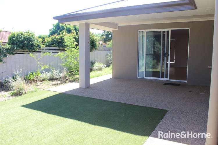 Fifth view of Homely villa listing, 2/4 Apprentice Ave, Ashmont NSW 2650